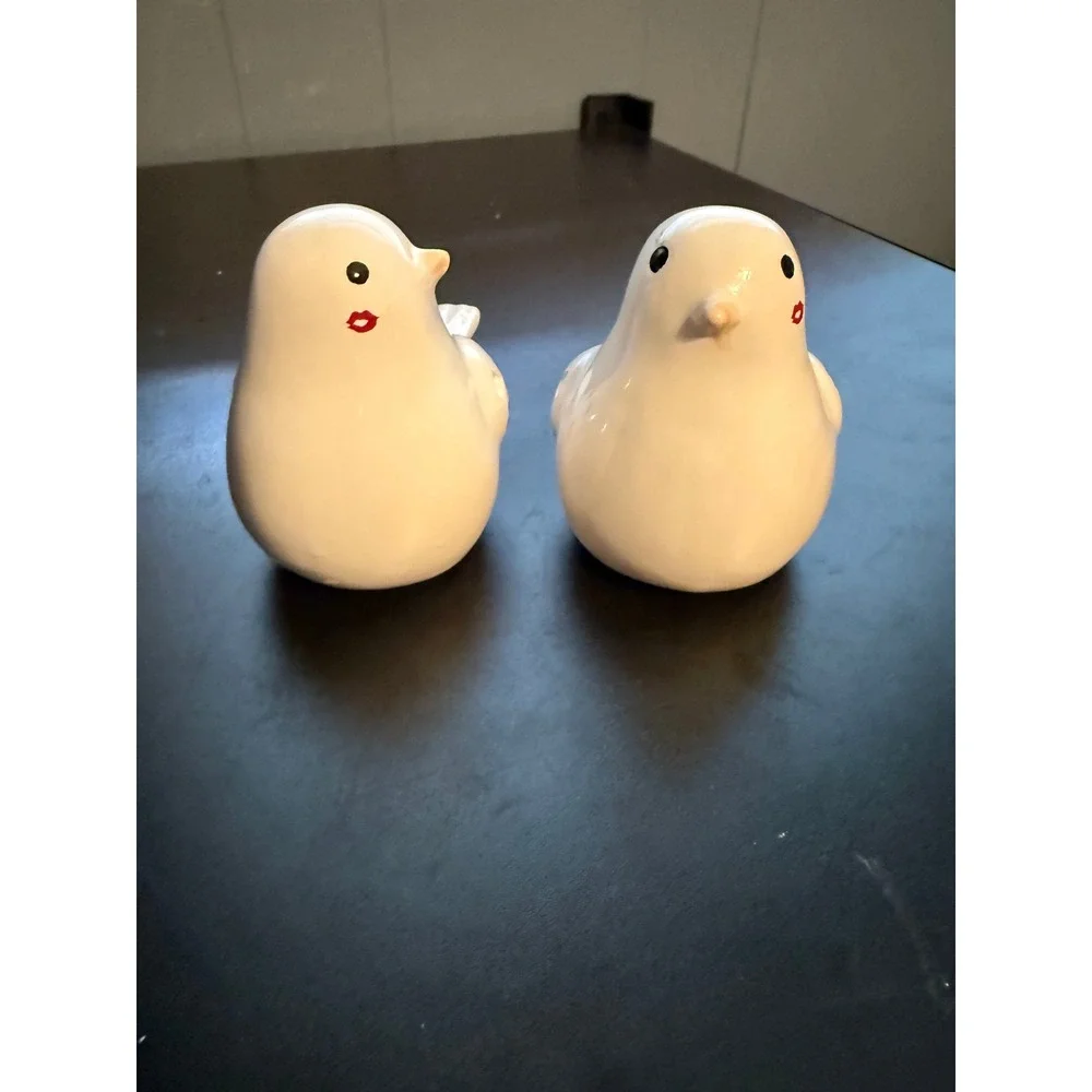 Ceramic Light Up Valentine Love Birds White Heart Cutout LED Figurines Set of 2